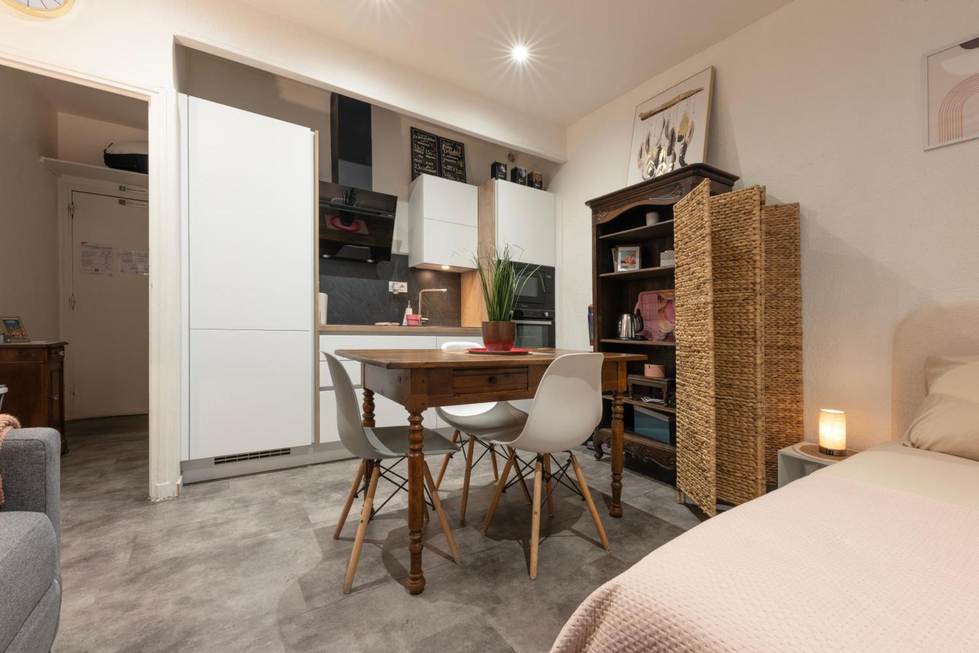 La Casita - Studio Confort Avec Parking Prive - Lit Douillet - Centre Uzes, Pont Du Gard Exteriör bild