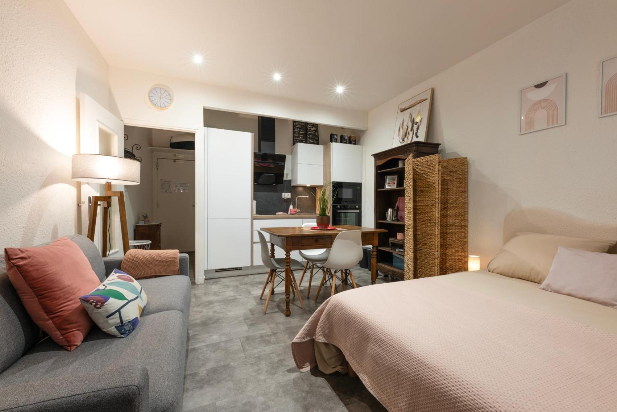 La Casita - Studio Confort Avec Parking Prive - Lit Douillet - Centre Uzes, Pont Du Gard Exteriör bild